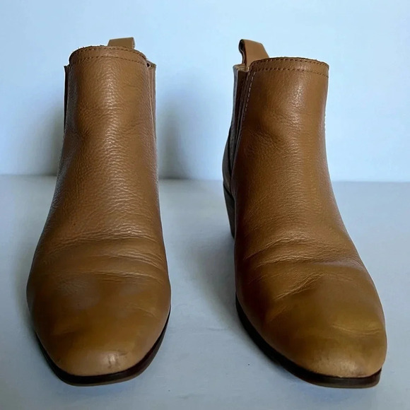 Lucky Brand Ilsse Tan Leather Ankle Booties Pull On Size 6.5 - Picture 3 of 11